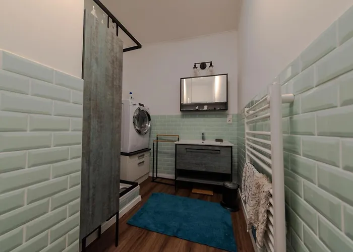 Short-term Apartment *